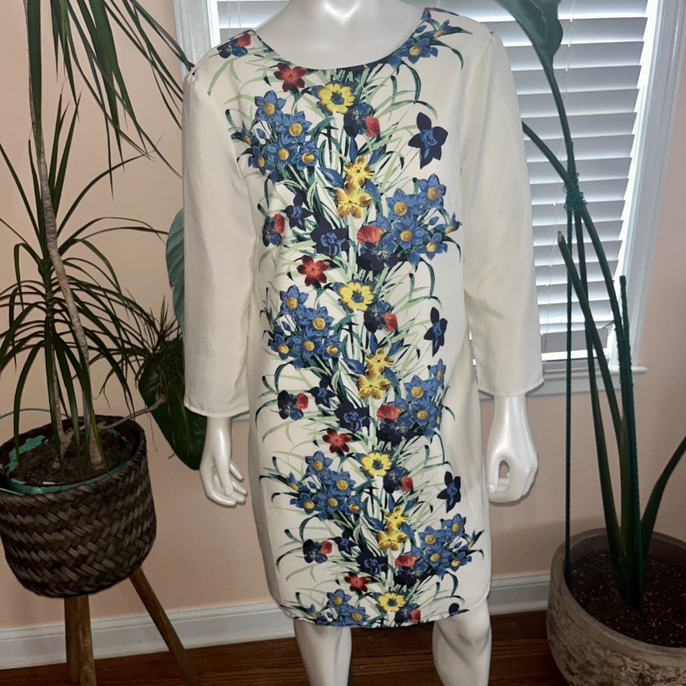 MM Couture Miss Me Placed Floral Shift Dress V Back Size Large